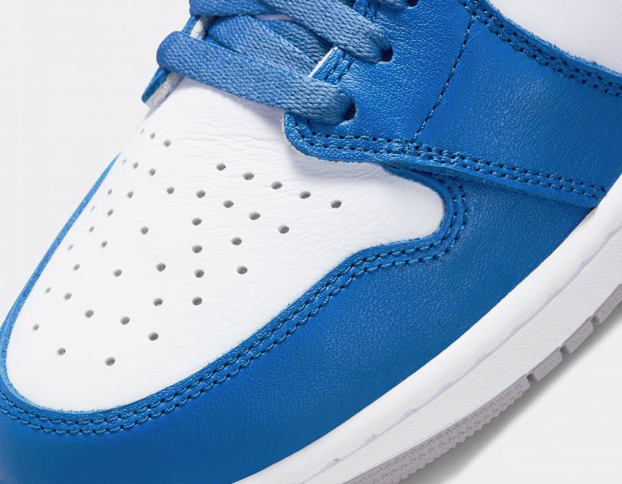 Air Jordan 1 High "True Blue"